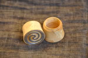 Scatolina in legno di bosso tornita a...