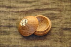 Scatolina in legno di rovere tornita ...