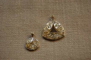 Ciondoli in oro giallo 750/1000 trafo...