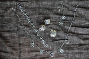 Serie di gioielli in argento 925/1000...